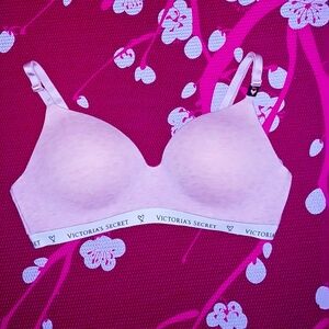 NWT Victorias Secret lightly lined tshirt Bra Bralette 36C Marl Pink New!